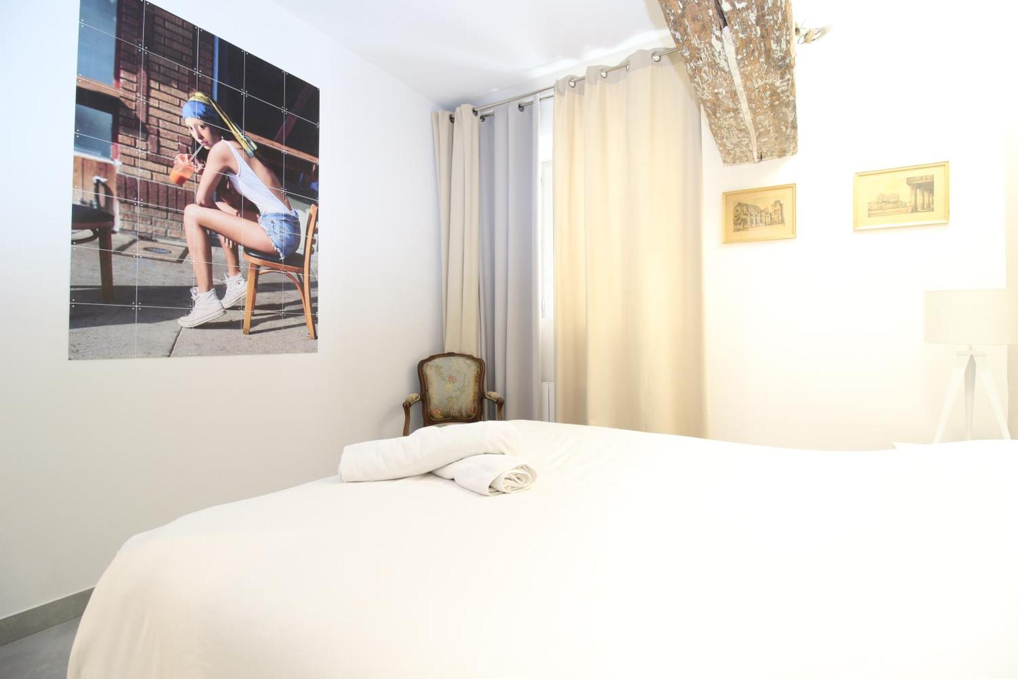 T3 Appartement Hypercentre Proche Commerce- Parking - 2 Chambres Wifi Gratuit 亞維農 外观 照片