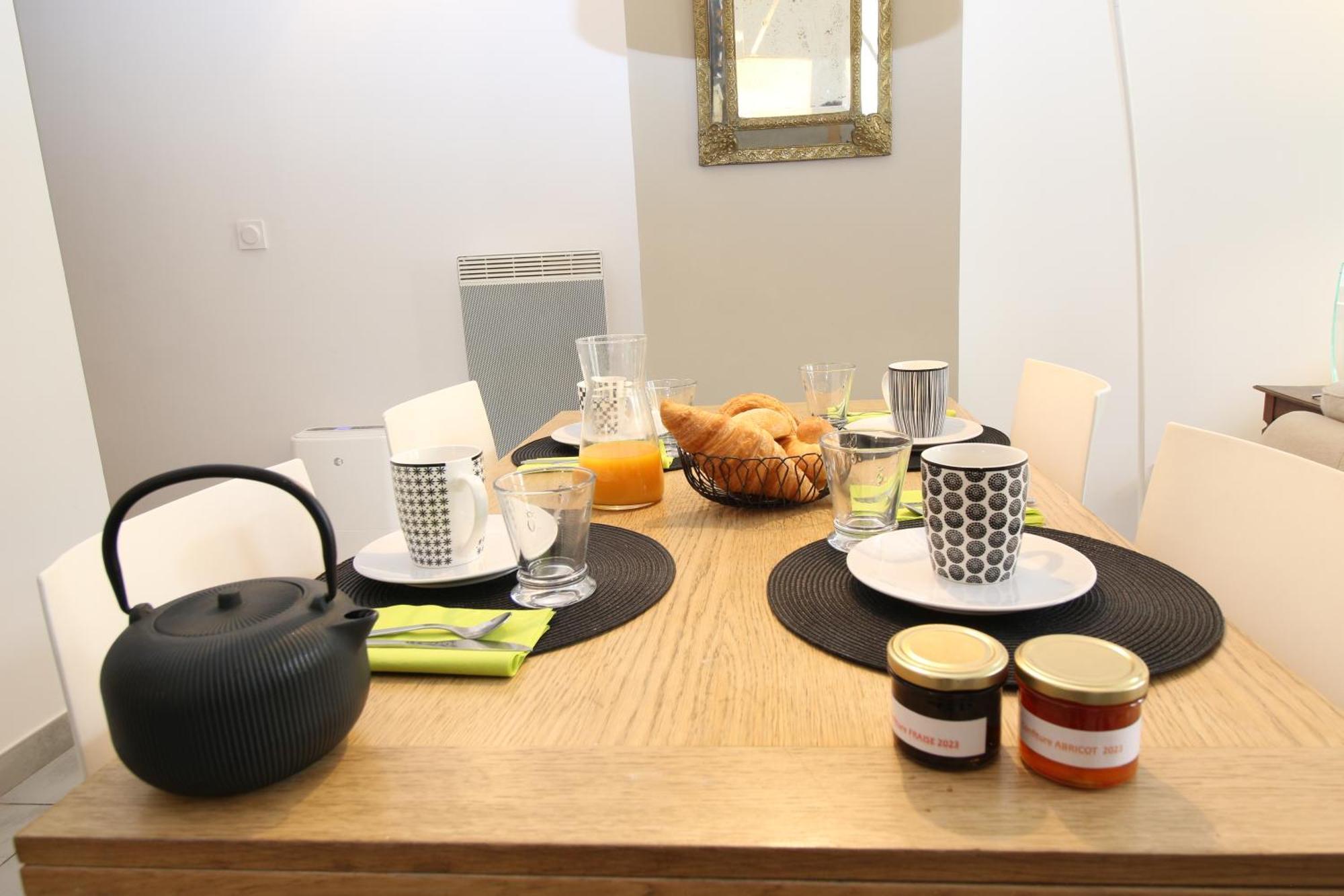 T3 Appartement Hypercentre Proche Commerce- Parking - 2 Chambres Wifi Gratuit 亞維農 外观 照片