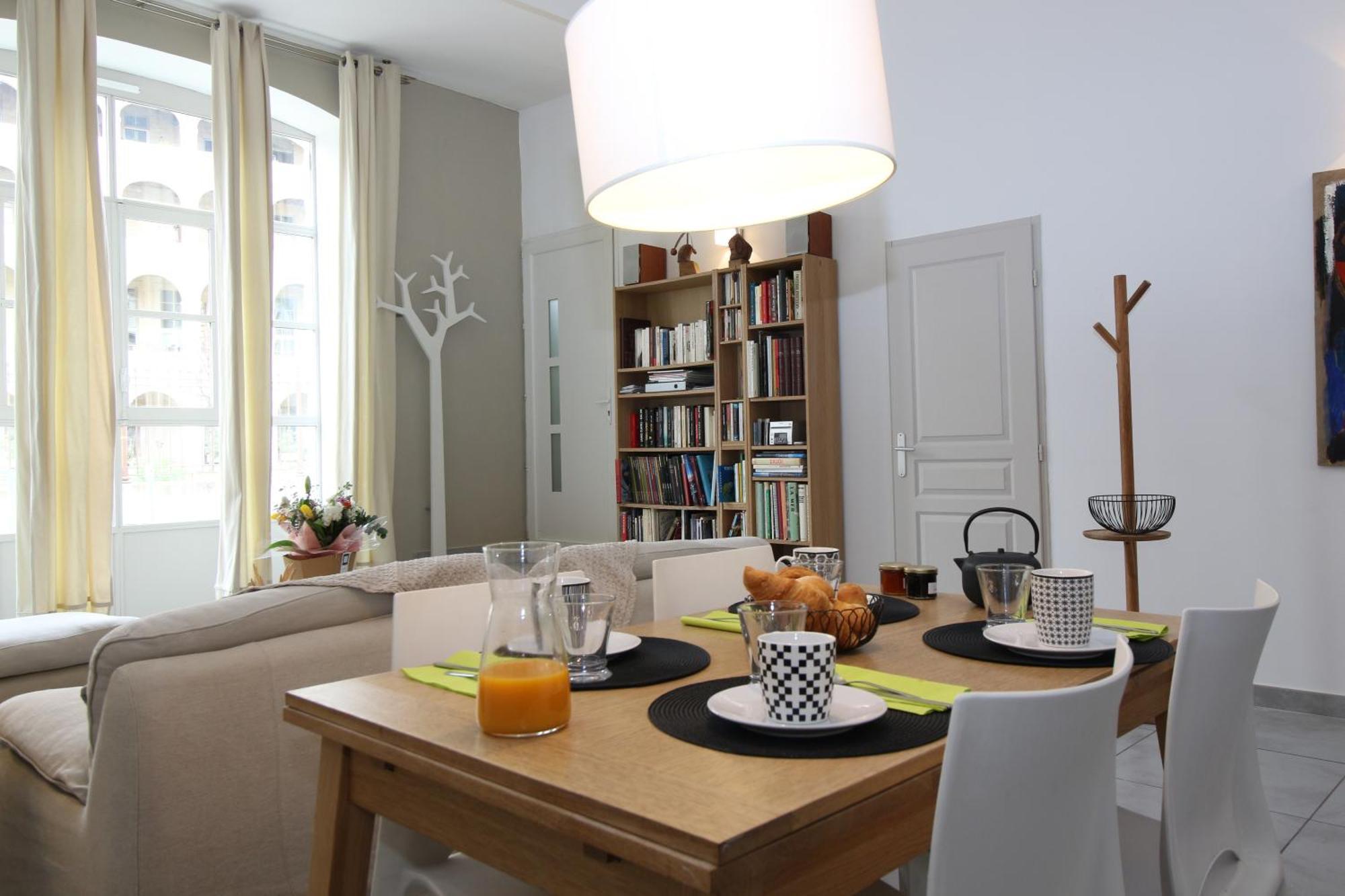 T3 Appartement Hypercentre Proche Commerce- Parking - 2 Chambres Wifi Gratuit 亞維農 外观 照片