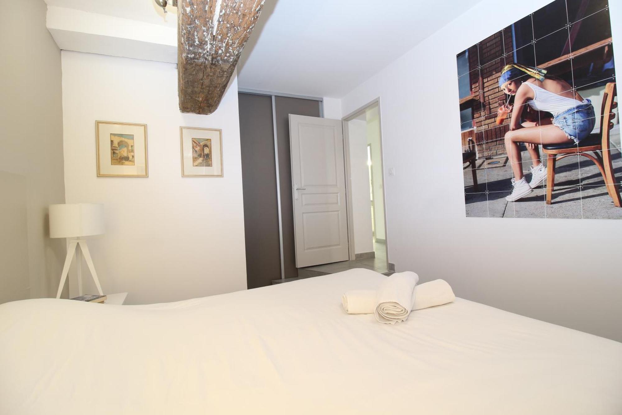 T3 Appartement Hypercentre Proche Commerce- Parking - 2 Chambres Wifi Gratuit 亞維農 外观 照片