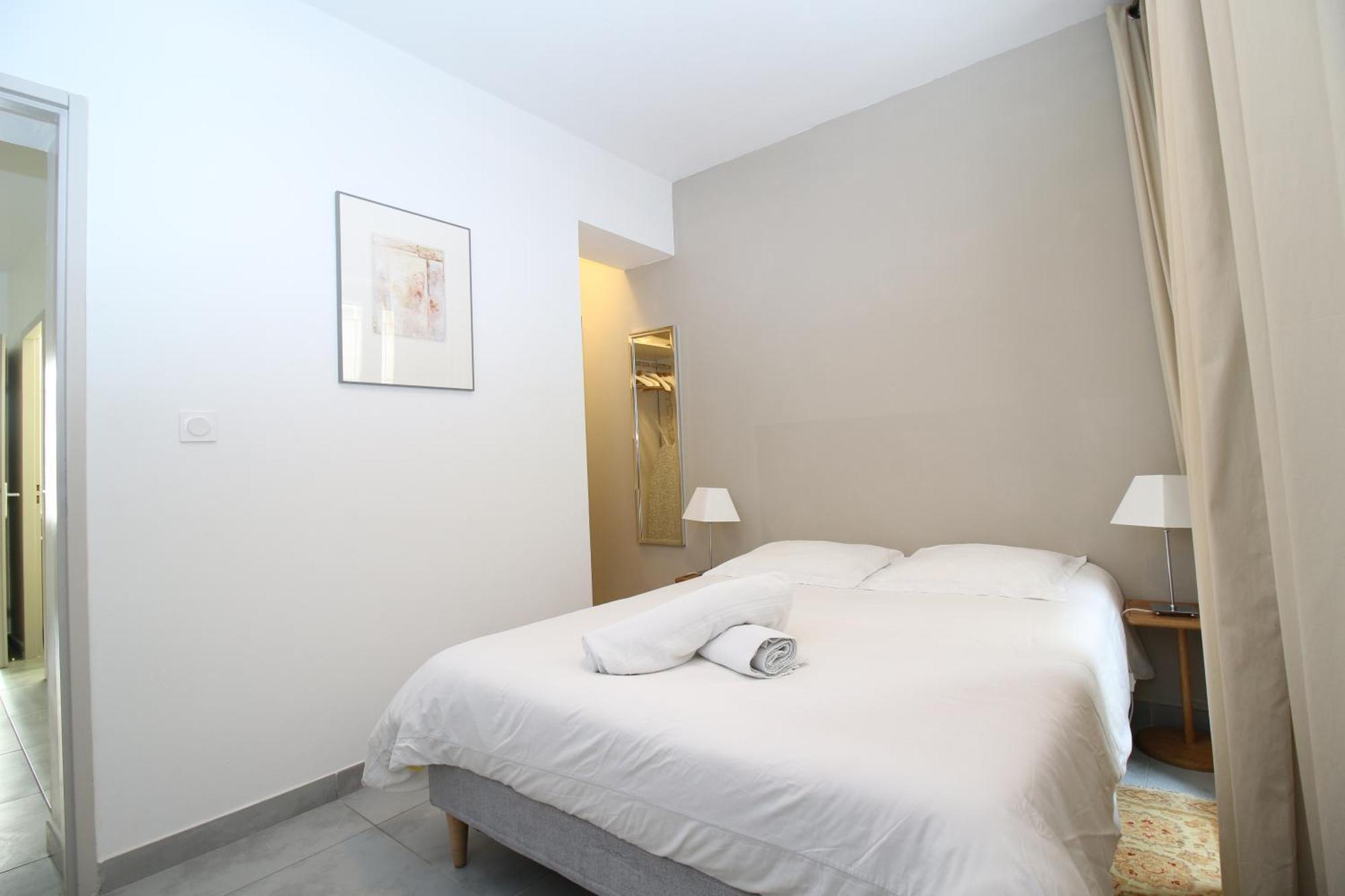 T3 Appartement Hypercentre Proche Commerce- Parking - 2 Chambres Wifi Gratuit 亞維農 外观 照片